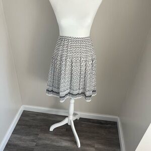 Max Studio Black and White Patterned A-Line Skirt